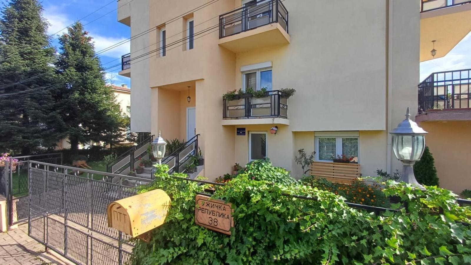 Petrograd Apartment Bituli Exterior foto